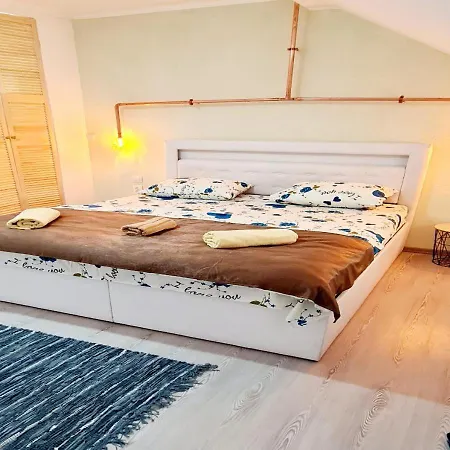 Pomiculturii 8 - Quiet 1br With Balcony