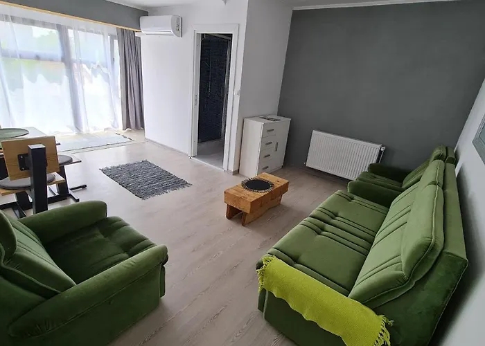 Apartamento Pomiculturii 8 *